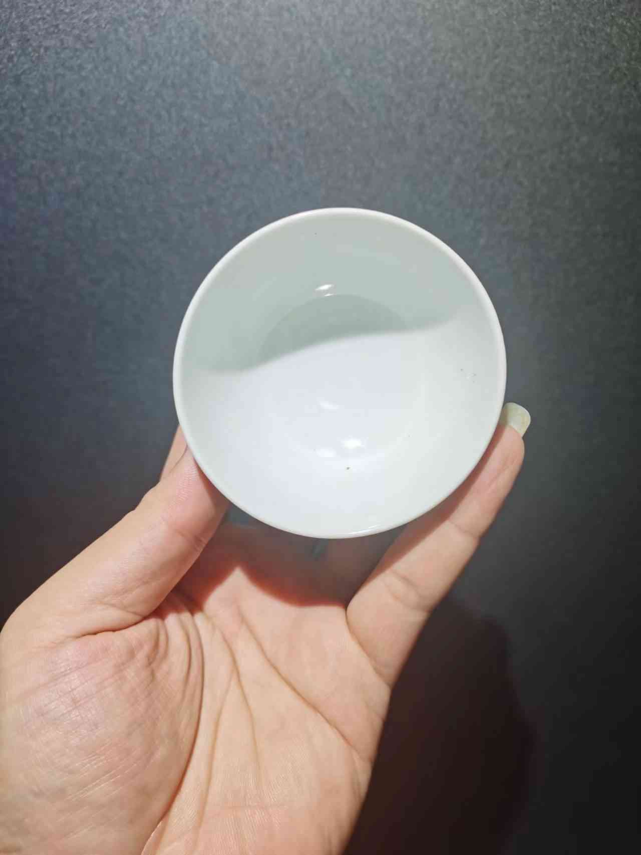斗彩龙纹杯_【价格及图片】_古董鉴定拍卖(图1)